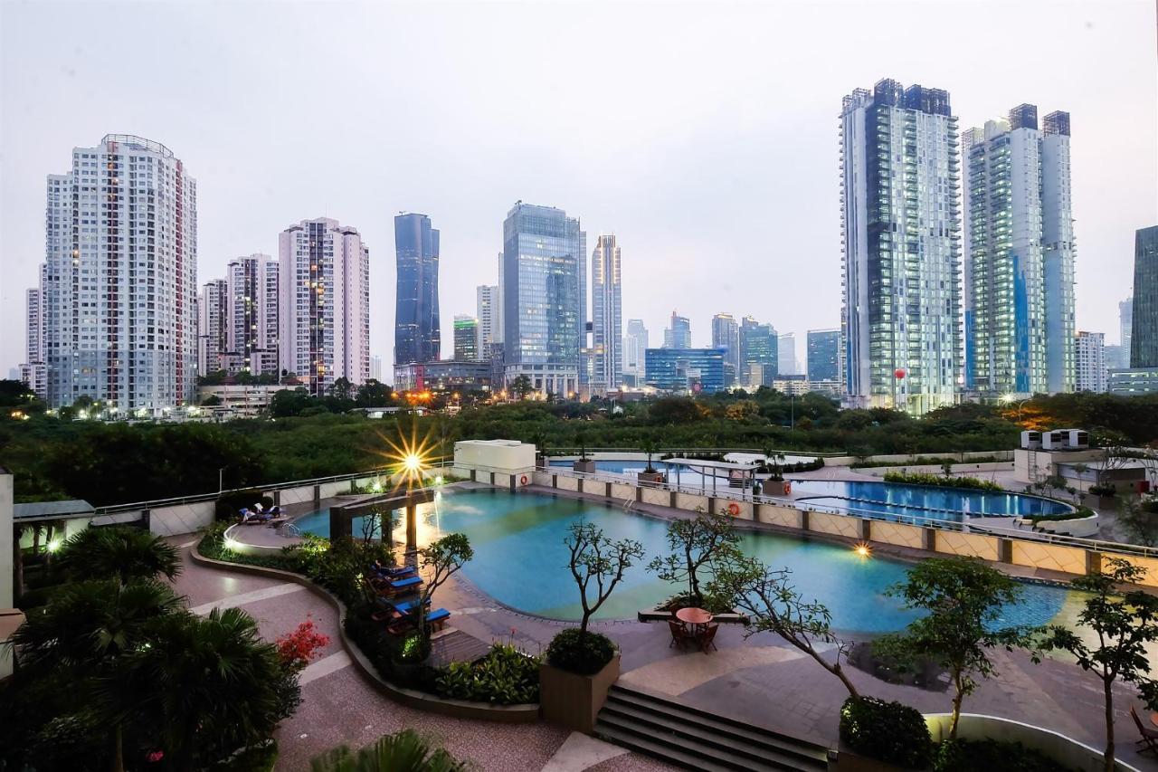 Homey 1Br At The Wave Near Epicentrum Kuningan By Travelio Джакарта Экстерьер фото