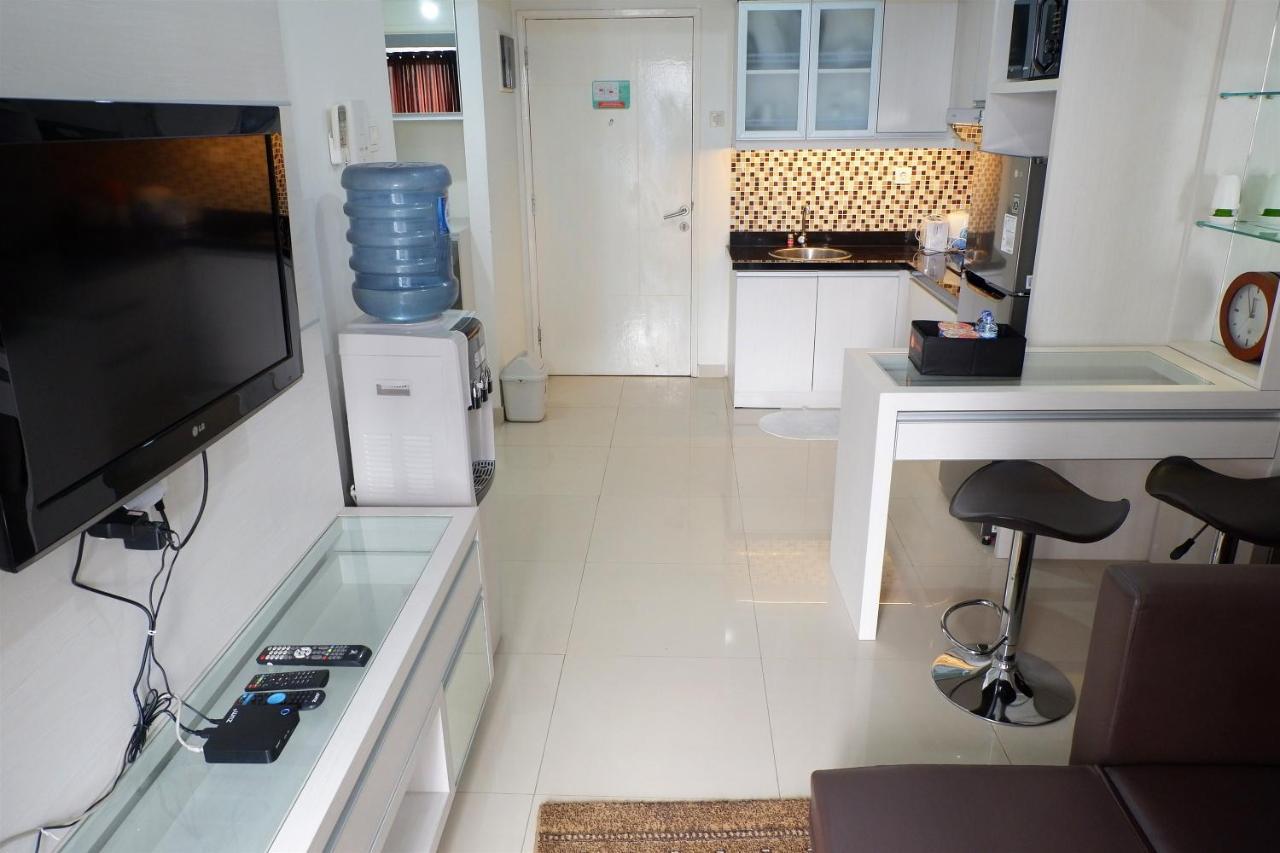 Homey 1Br At The Wave Near Epicentrum Kuningan By Travelio Джакарта Экстерьер фото
